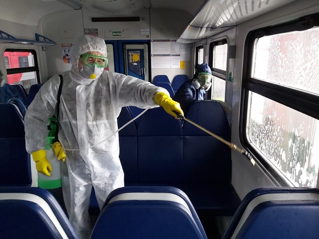 В Тверской области в вагонах электричек регулярно проводят дезинфекцию В Тверской области в вагонах электричек регулярно проводят дезинфекцию