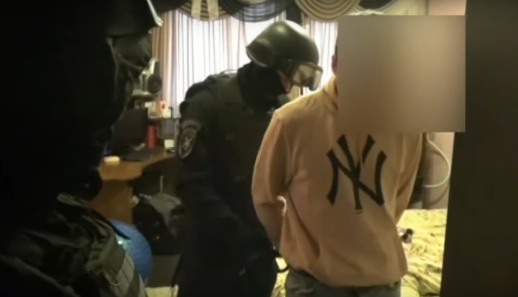 Работники обворовали крупный завод в Твери на 7 миллионов рублей