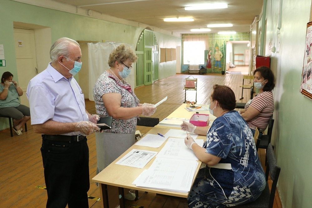 Золотая традиция: супружеская пара из Тверской области уже 55 лет ходит на все голосования Золотая традиция: супружеская пара из Тверской области уже 55 лет ходит на все голосования