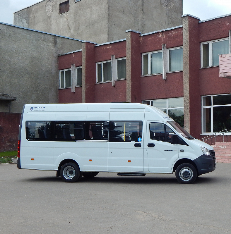 В Торопце районному Дому культуры подарили микроавтобус В Торопце районному Дому культуры подарили микроавтобус