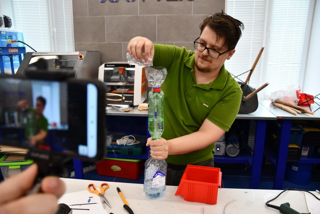 Школьники взялись за "экомейкерство" на инженерных каникулах в тверском Кванториуме