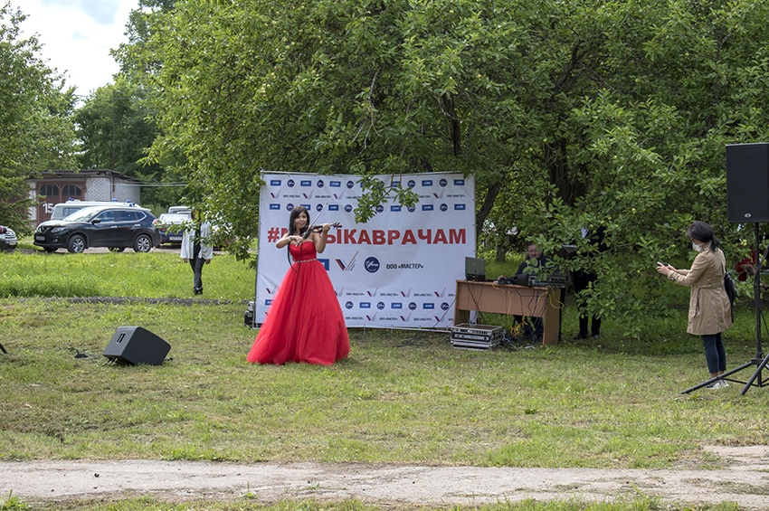 Золотая скрипка России сыграла в благодарность тверским врачам