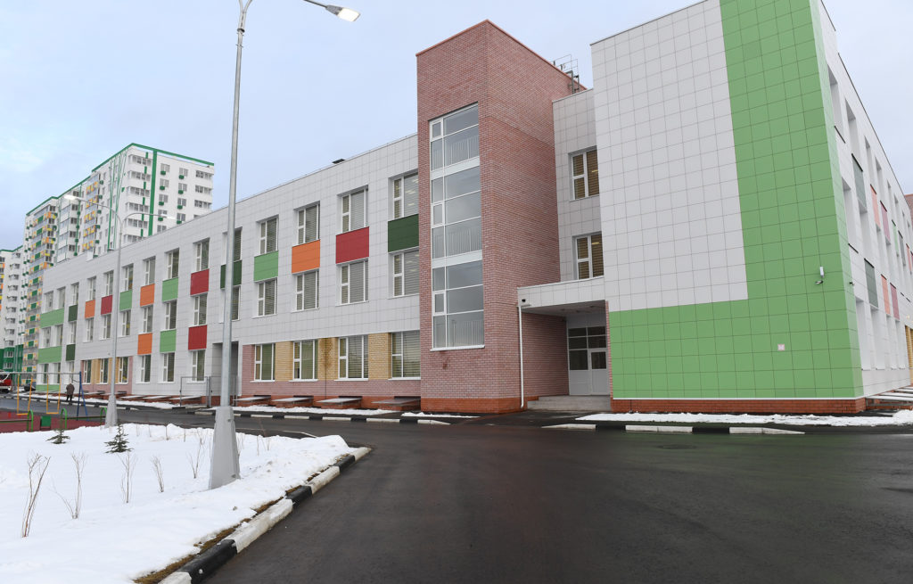 В Тверской области начали работу пять новых социальных учреждений – школы, детские сады и детская поликлиника  