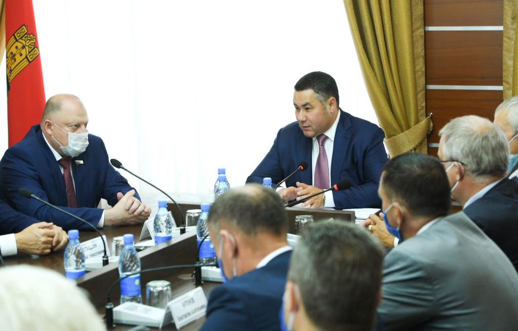 Игорь Руденя на встрече с фракцией партии «Единая Россия» в Законодательном Собрании Тверской области обозначил главные направления работы Игорь Руденя на встрече с фракцией партии «Единая Россия» в Законодательном Собрании Тверской области обозначил главные направления работы