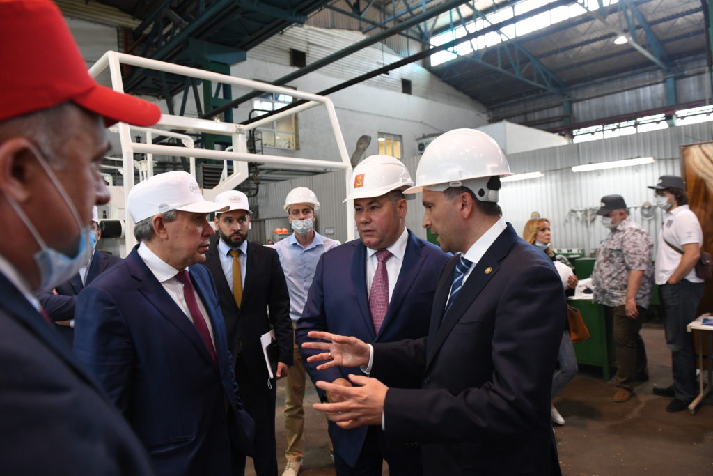 Губернатор Игорь Руденя и министр Дмитрий Кобылкин обсудили создание нового кластера в Тверской области