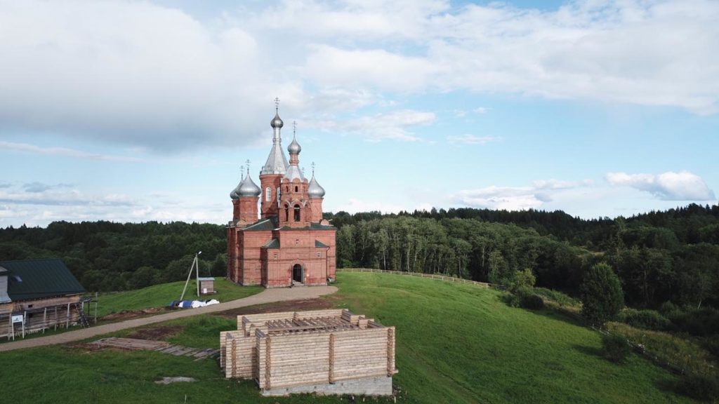 Путешествие к истоку Волги: фоторепортаж