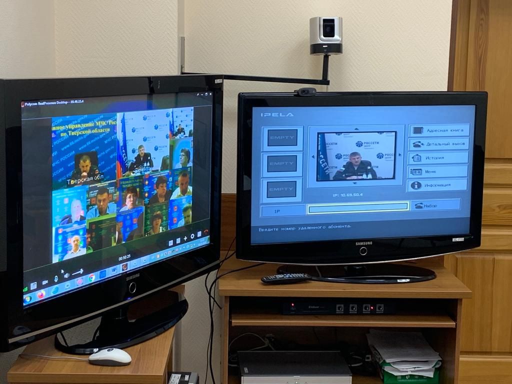 Игорь Маковский провел совещание с руководителями муниципалитетов Тверской области по ликвидации последствий урагана