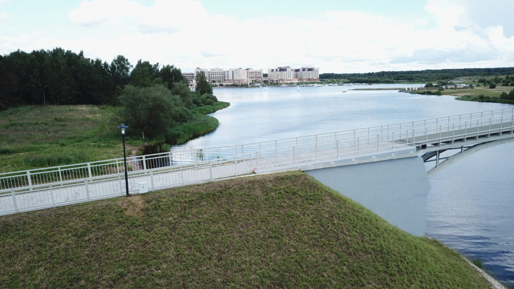 Мост к "Волжскому морю": Игорь Руденя и Зарина Догузова торжественно открыли новый объект в "Завидово"