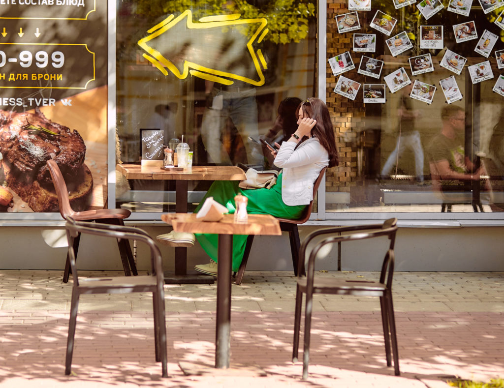 "Жди меня": рассказ о судьбоносной встрече от тверской писательницы "Жди меня": рассказ о судьбоносной встрече от тверской писательницы