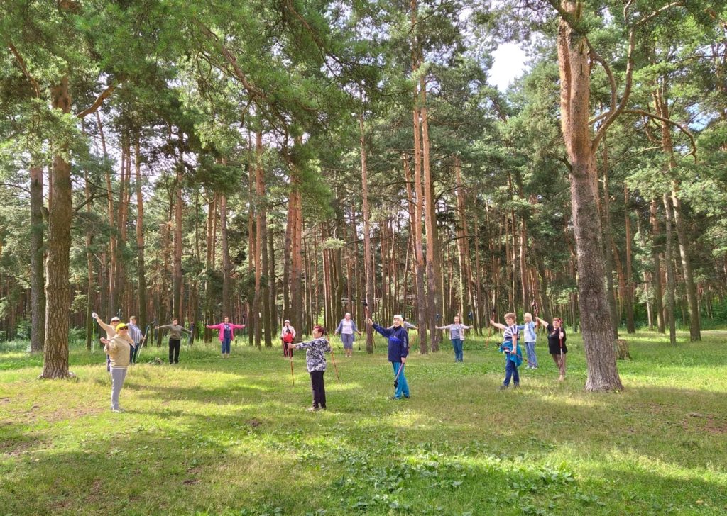 Тверских пенсионеров приглашают на «скандинавские» прогулки Тверских пенсионеров приглашают на «скандинавские» прогулки