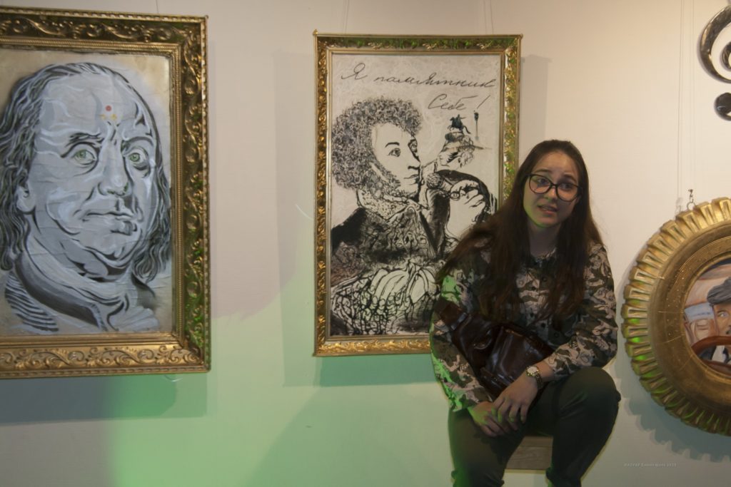 Поэты на табуретке прочитали стихи о Твери