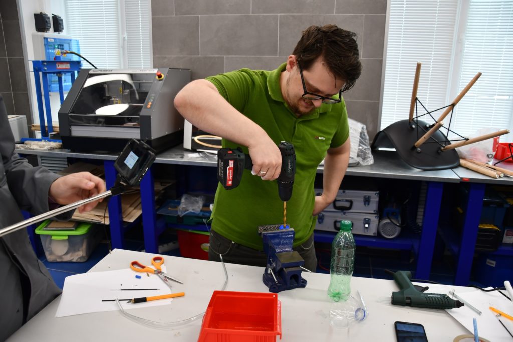 Школьники взялись за "экомейкерство" на инженерных каникулах в тверском Кванториуме