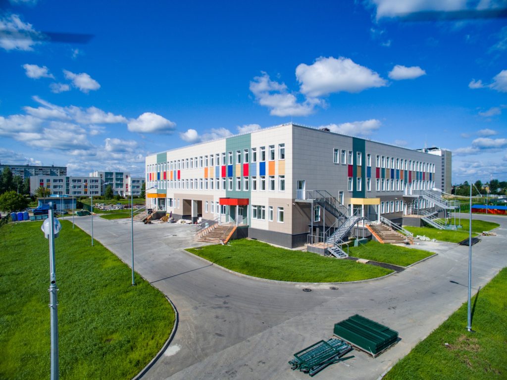 В Тверской области начали работу пять новых социальных учреждений – школы, детские сады и детская поликлиника  