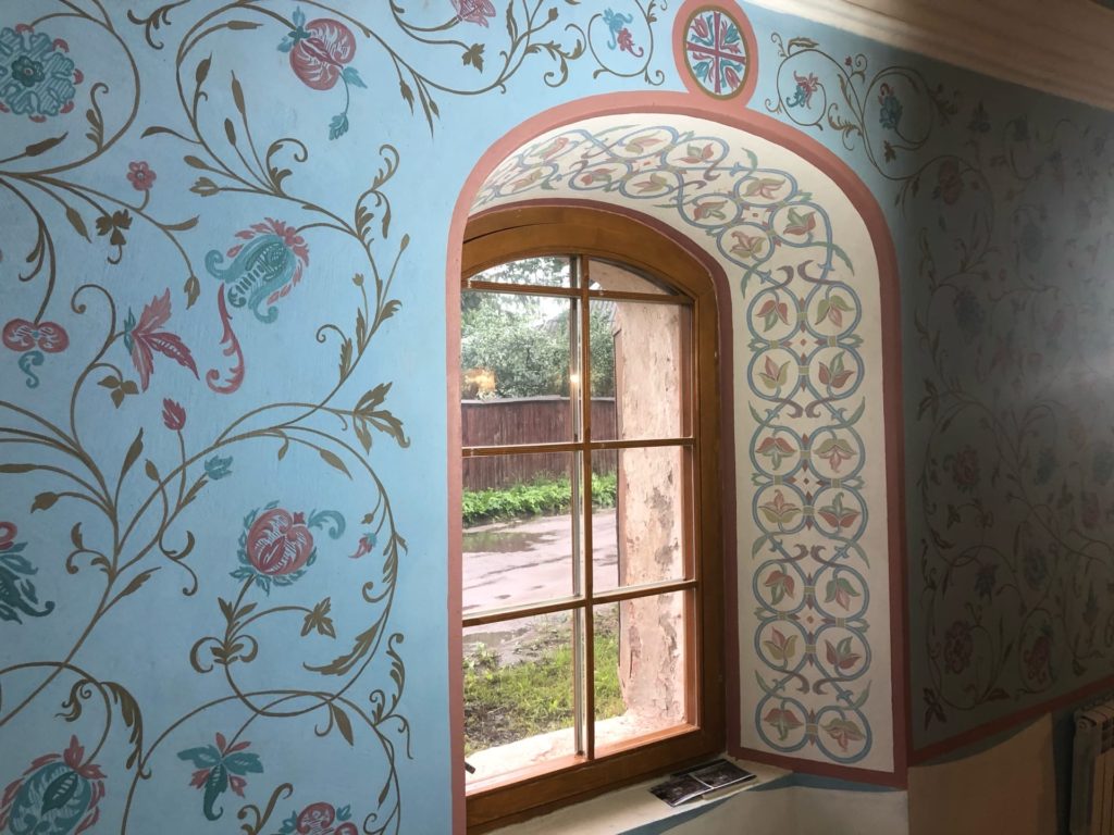 Журналист Tverlife.ru сделал фотографии уникальных реставрационных работ в храме Тверской области