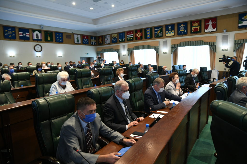 Губернатор Игорь Руденя представил в Законодательном Собрании региона ежегодный отчет об итогах работы Правительства Тверской области в 2019 году Губернатор Игорь Руденя представил в Законодательном Собрании региона ежегодный отчет об итогах работы Правительства Тверской области в 2019 году