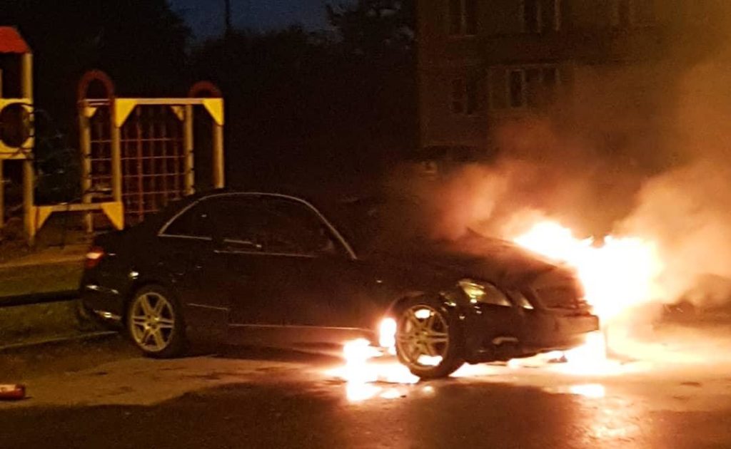 Еще одна машина сгорела ночью в Твери Еще одна машина сгорела ночью в Твери