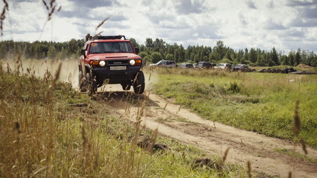 Гонки по внедорожному спринту возобновились в Твери