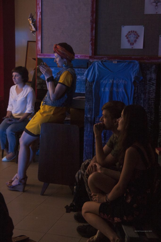 Поэты на табуретке прочитали стихи о Твери