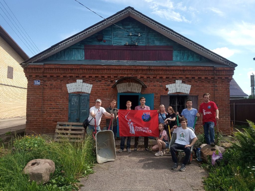 Волонтёры помогли Васильевскому музею под Тверью