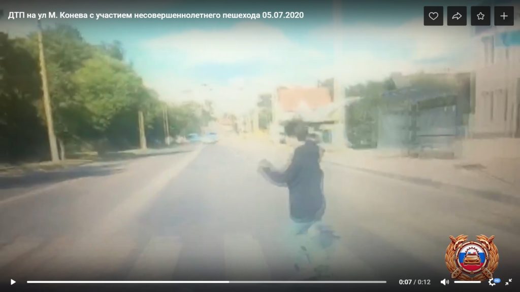 Момент наезда автомобиля на 13-летнюю девочку попал на видео в Твери