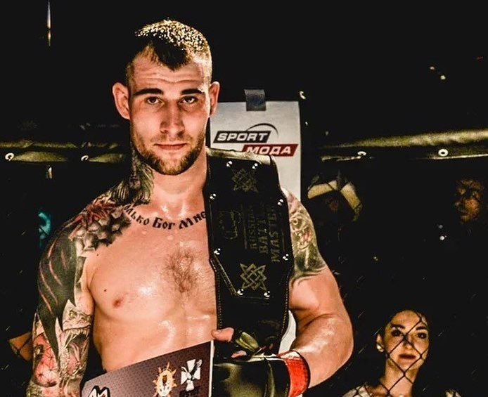 Боец из Твери сломал ногу экс-чемпиону GFC Боец из Твери сломал ногу экс-чемпиону GFC