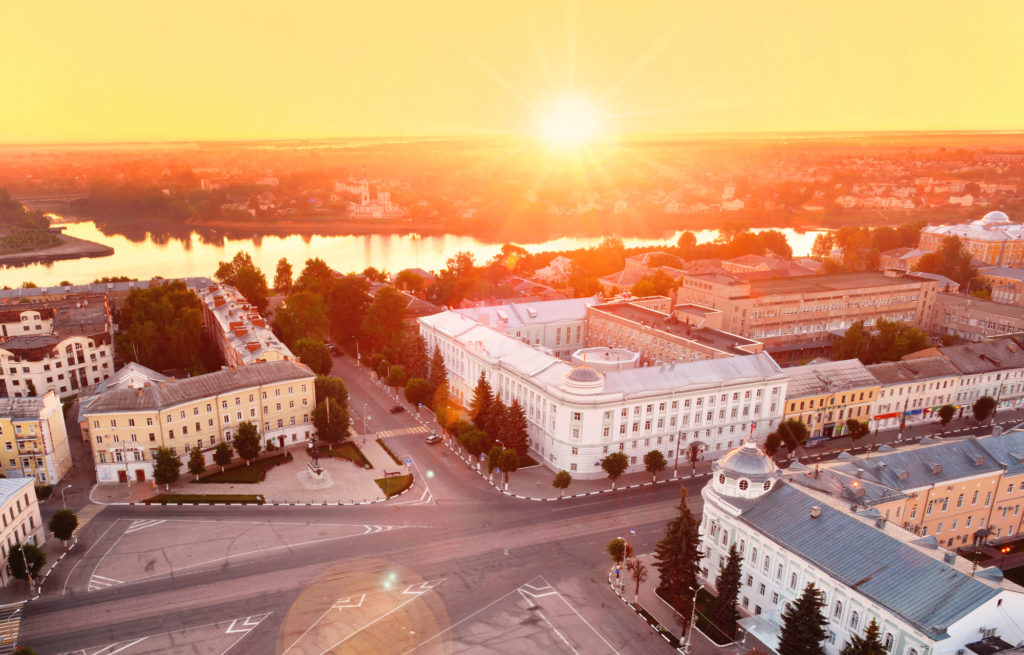 Игорь Руденя поздравил жителей Верхневолжья с 30-летием возвращения Твери и Тверской области исторических названий Игорь Руденя поздравил жителей Верхневолжья с 30-летием возвращения Твери и Тверской области исторических названий