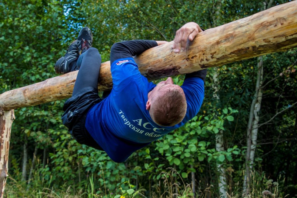 «Время героев»: под Тверью прошла спортивная гонка к 30-летию МЧС