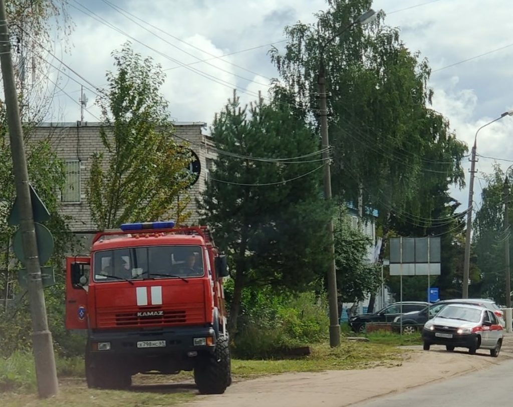 Бабушка пришла с гранатами в здание суда в Тверской области