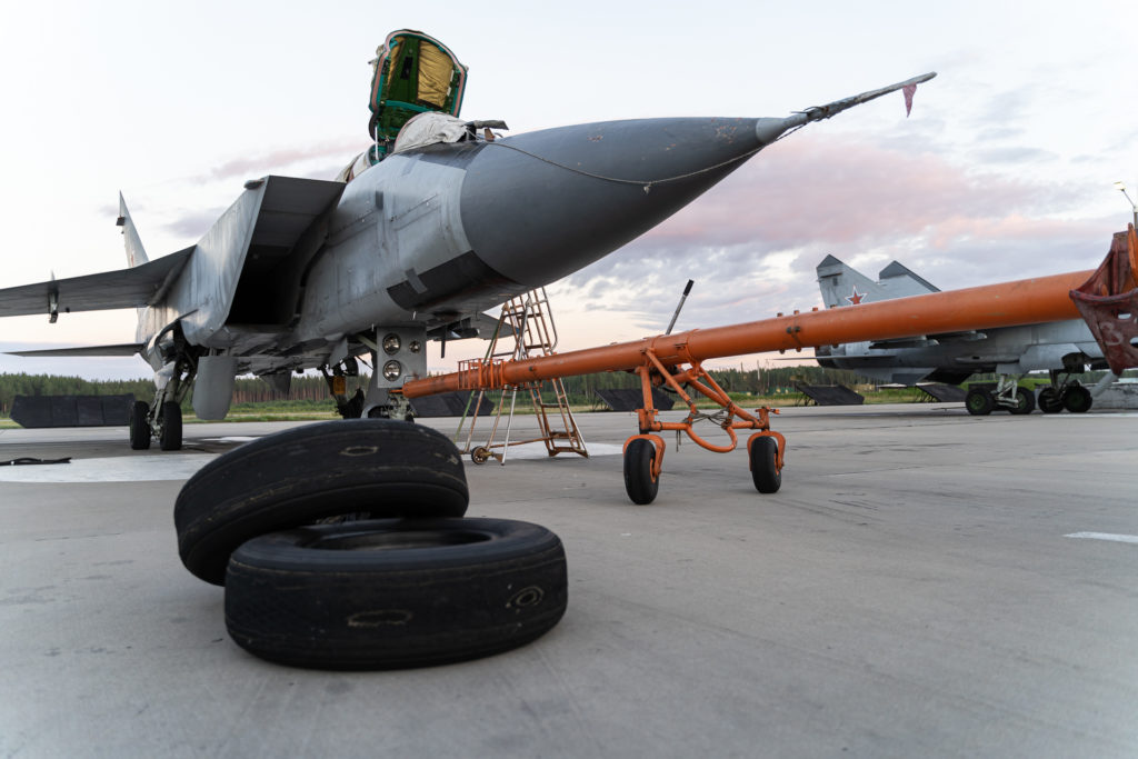 Любите, девушки, отважных летчиков: сотрудники тверского медиахолдинга посетили авиационный учебный центр