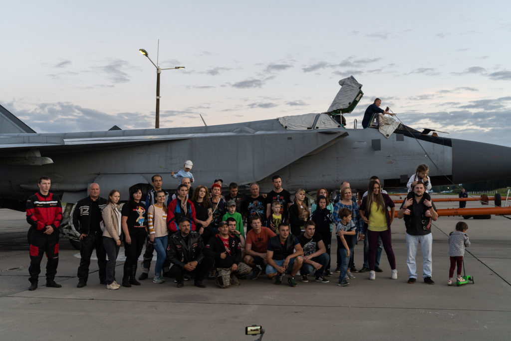 Любите, девушки, отважных летчиков: сотрудники тверского медиахолдинга посетили авиационный учебный центр