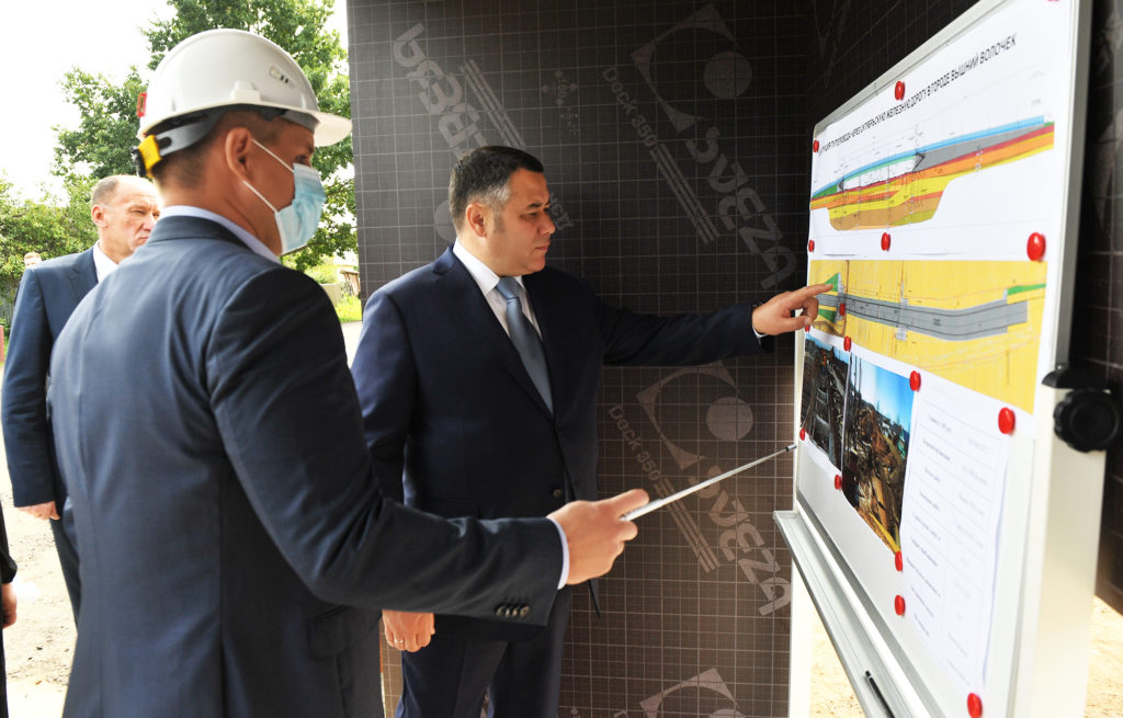 Игорь Руденя ознакомился с ходом работ на путепроводе через Октябрьскую железную дорогу Игорь Руденя ознакомился с ходом работ на путепроводе через Октябрьскую железную дорогу