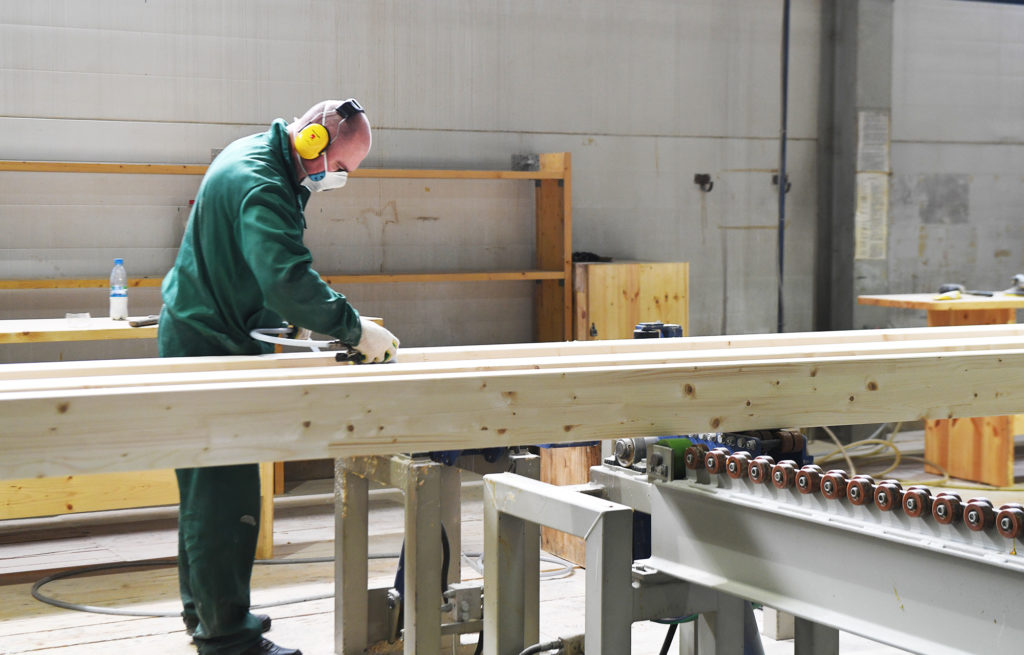 Игорь Руденя поручил разработать программу субсидирования по кредитам на модернизацию лесоперерабатывающих предприятий Игорь Руденя поручил разработать программу субсидирования по кредитам на модернизацию лесоперерабатывающих предприятий