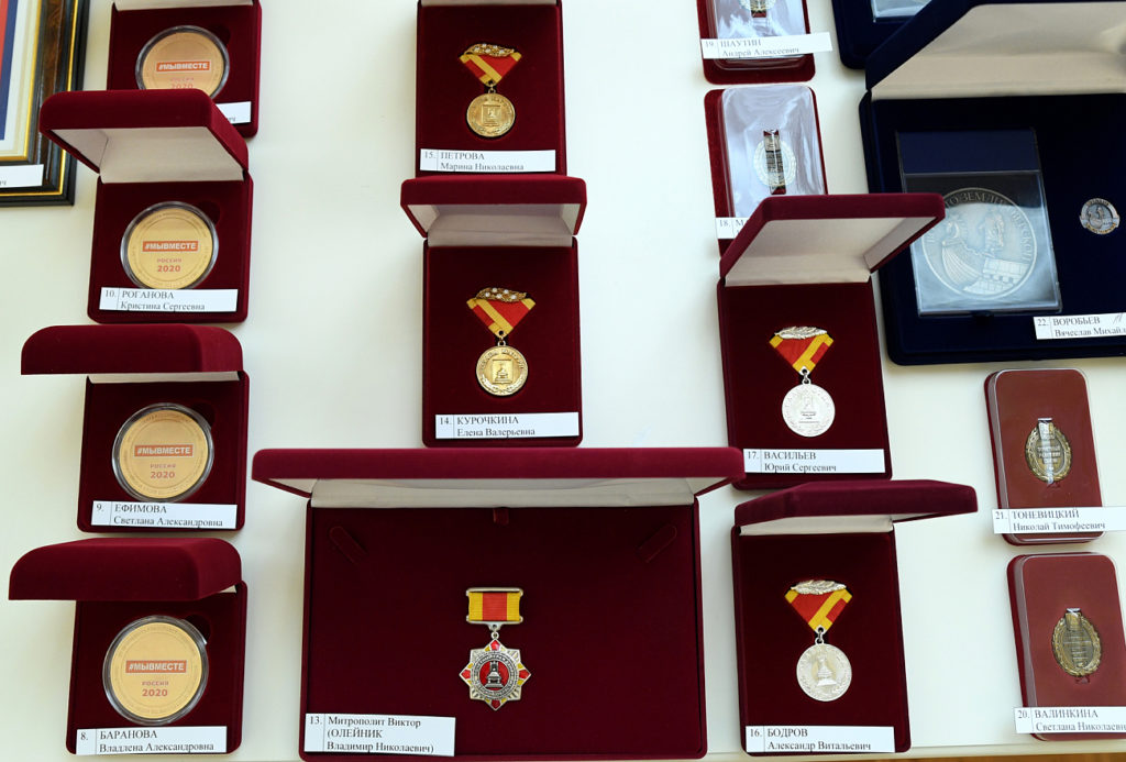 Игорь Руденя вручил госнаграды выдающимся жителям Тверской области