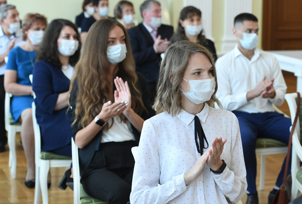 Игорь Руденя вручил госнаграды выдающимся жителям Тверской области