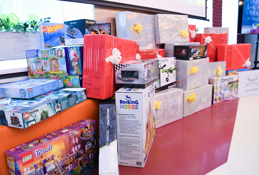 Детским организациям Тверской области вручили подарки к началу учебного года Детским организациям Тверской области вручили подарки к началу учебного года