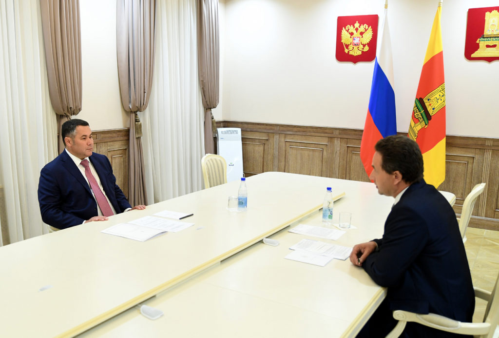 Игорь Руденя и Андрей Белявский обсудили газификацию поселка Жарковский