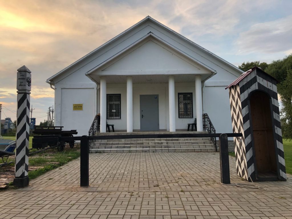 Автопутешественники и караванеры проехали по Тверской области «Государевой дорогой»