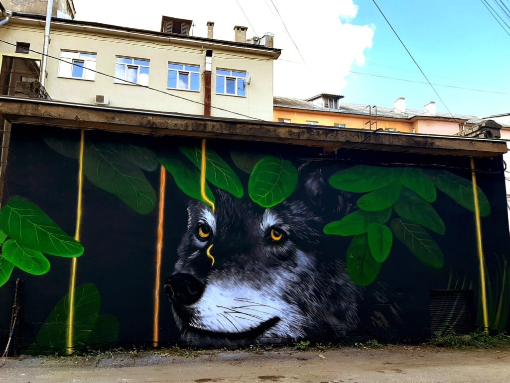 Трансформаторную будку в центре Твери украсило новое граффити