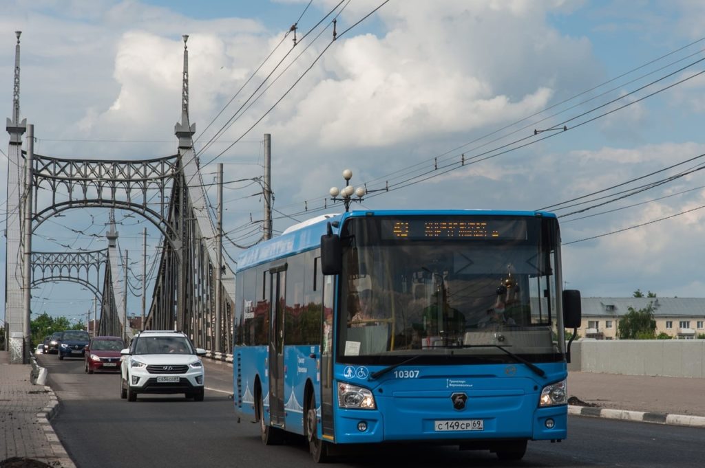 В общественном транспорте Твери можно проехать по сниженной цене