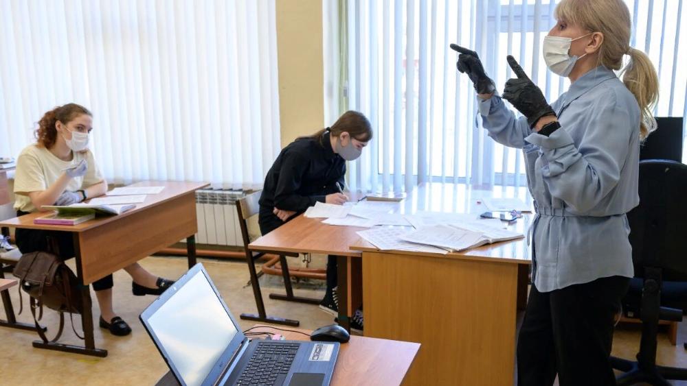 Без перемен: уроки в школах Тверской области будут идти по особому расписанию Без перемен: уроки в школах Тверской области будут идти по особому расписанию