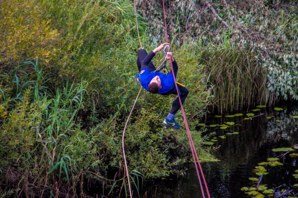 «Время героев»: под Тверью прошла спортивная гонка к 30-летию МЧС