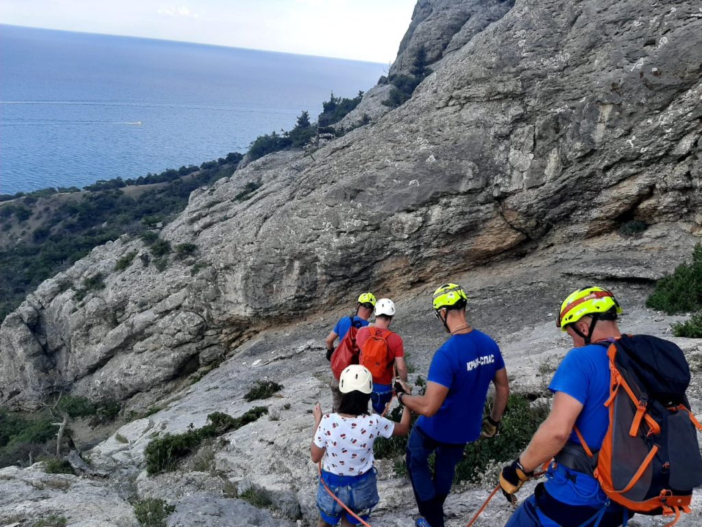 Влюбленную парочку из Твери спасли из Чертового ущелья в Крыму