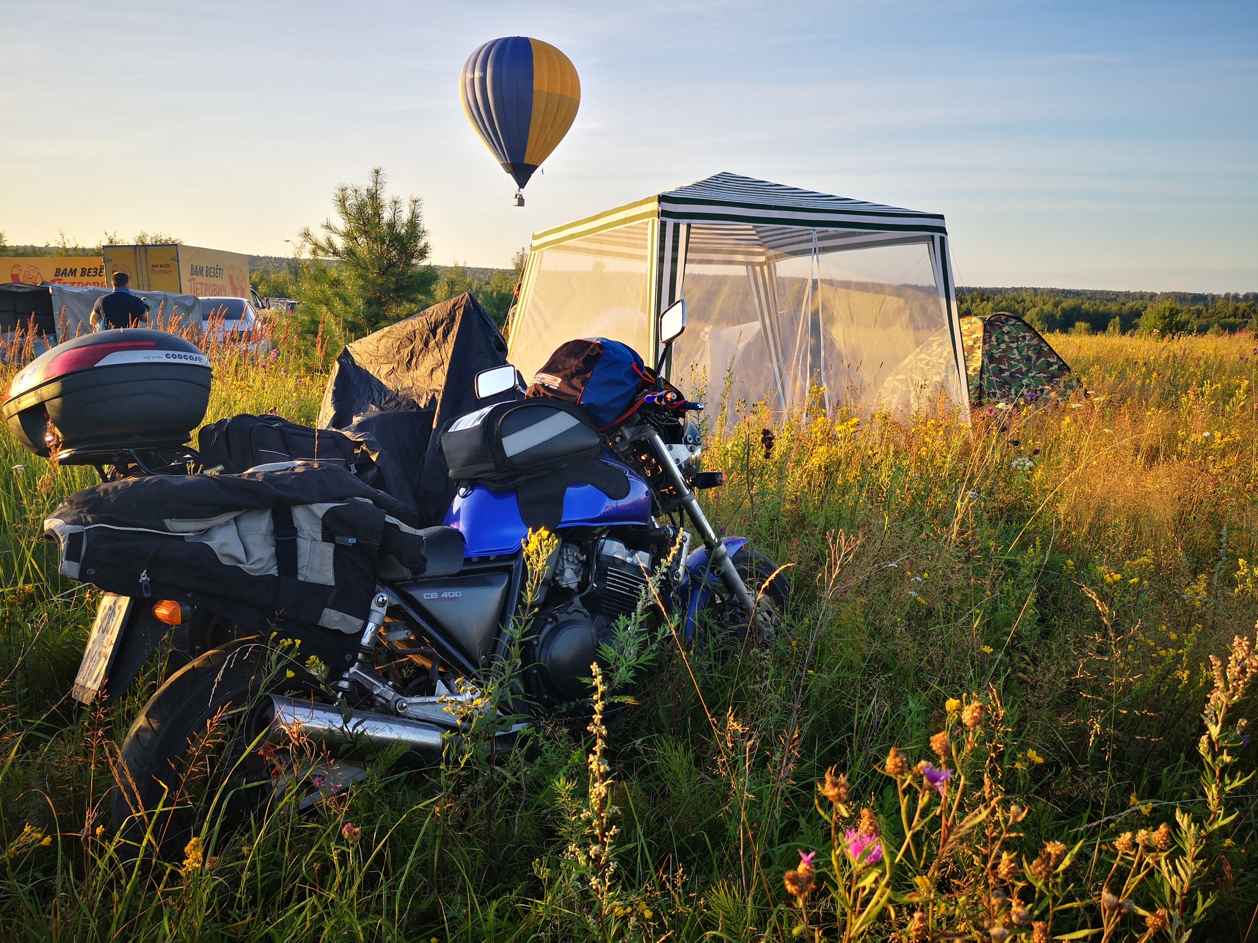 Пикник на обочине: Тверские мотоциклисты провели юбилейный Пикник Хаус