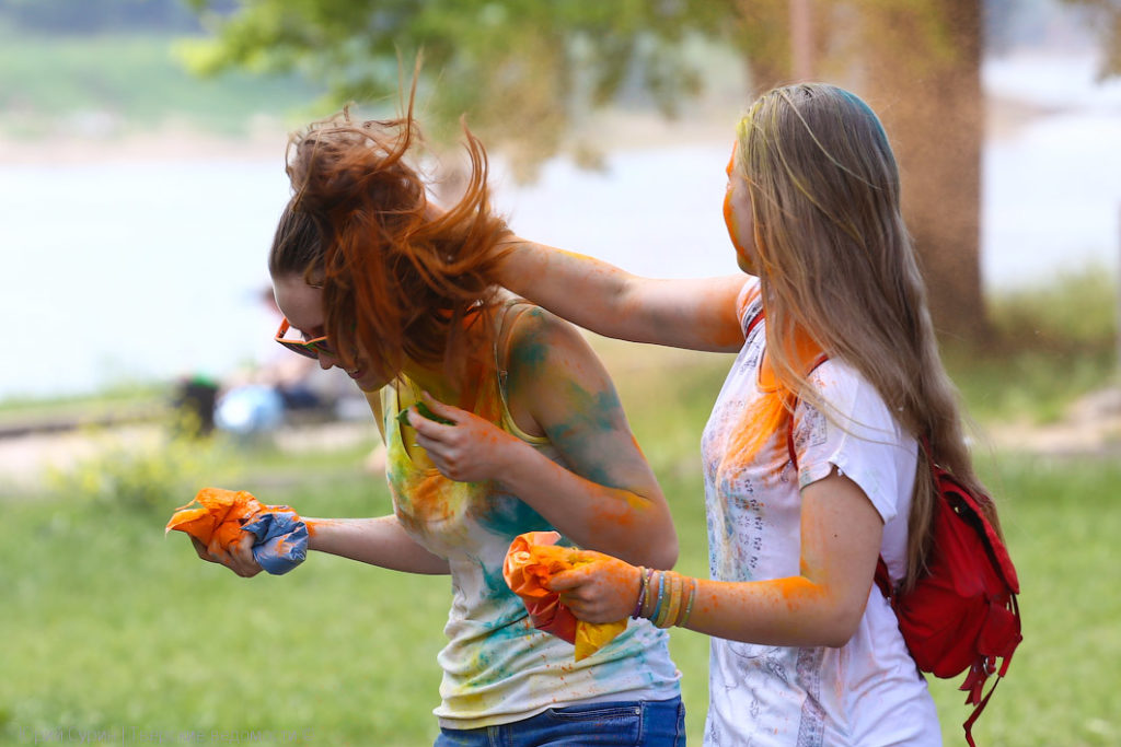 Краски Холи, флешмобы и батлы: День знаний в Твери отметят праздничной программой Краски Холи, флешмобы и батлы: День знаний в Твери отметят праздничной программой