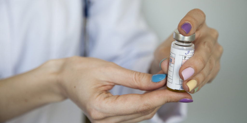 В Тверскую область поступила первая партия вакцины от гриппа и ОРВИ 