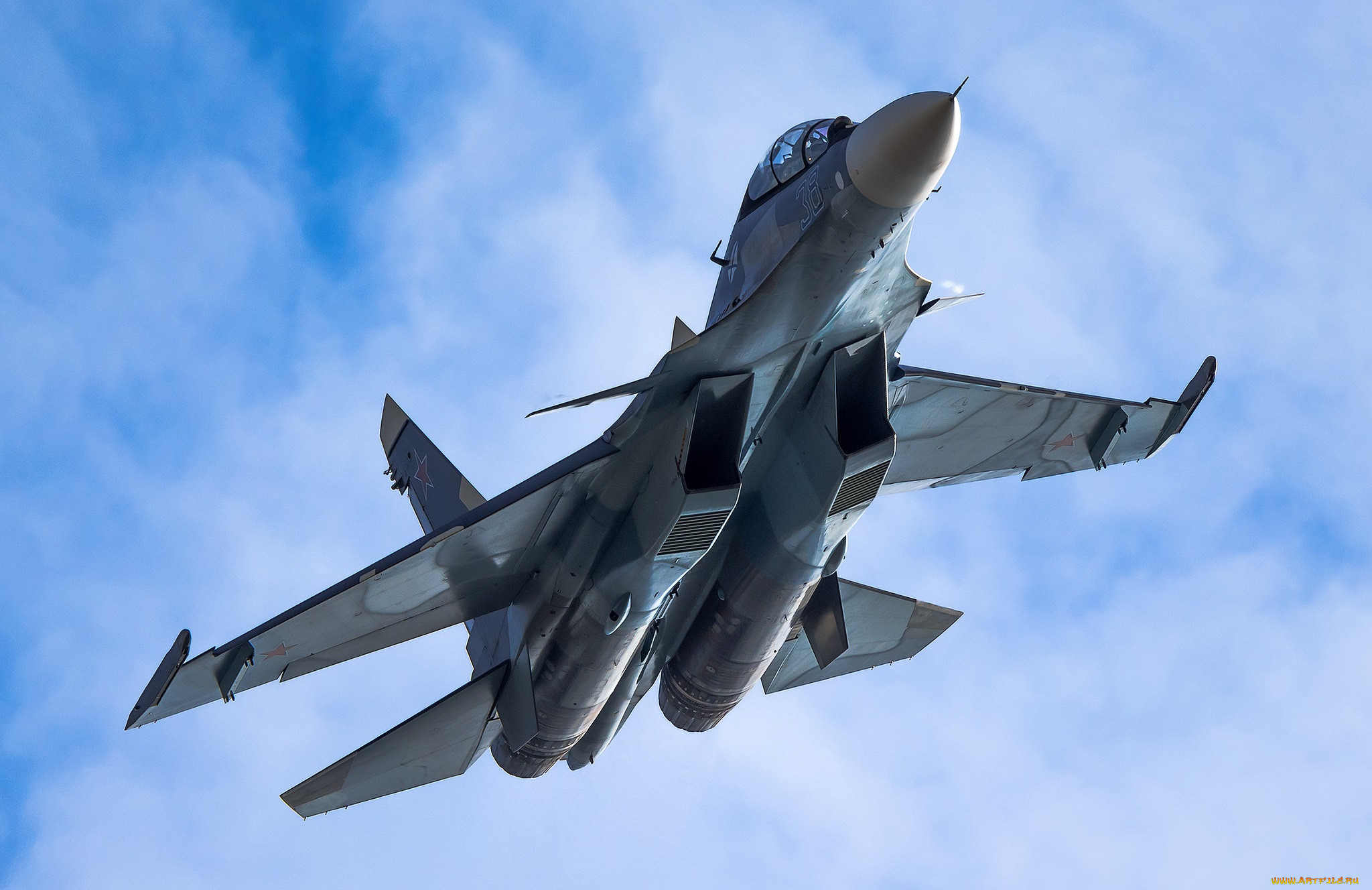Цена ошибки: разбившийся в Тверской области истребитель Су-30 cбили по ошибке Цена ошибки: разбившийся в Тверской области истребитель Су-30 cбили по ошибке