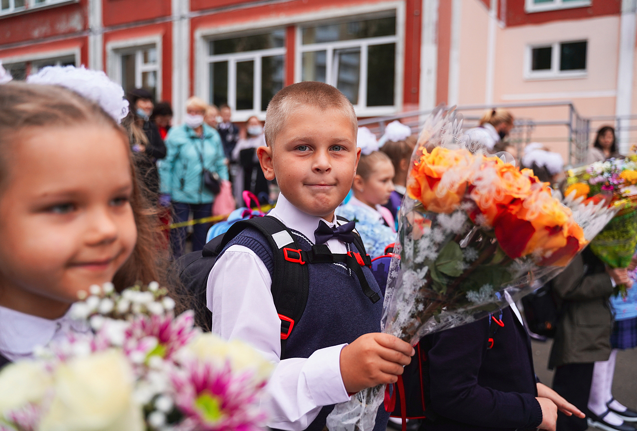 Торжественные линейки в честь Дня знаний прошли в школах Тверской области