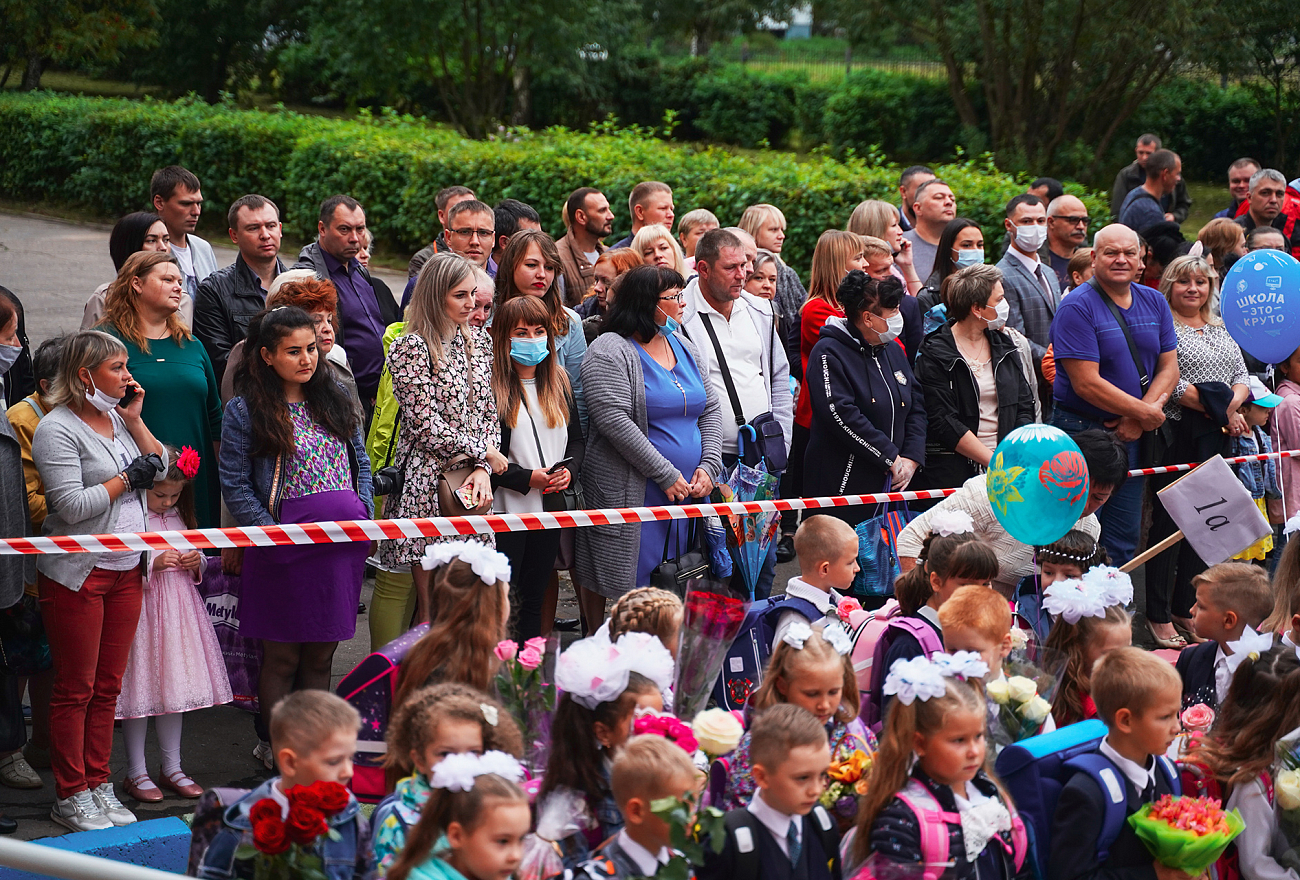 Торжественные линейки в честь Дня знаний прошли в школах Тверской области