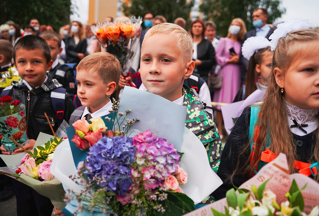 Торжественные линейки в честь Дня знаний прошли в школах Тверской области