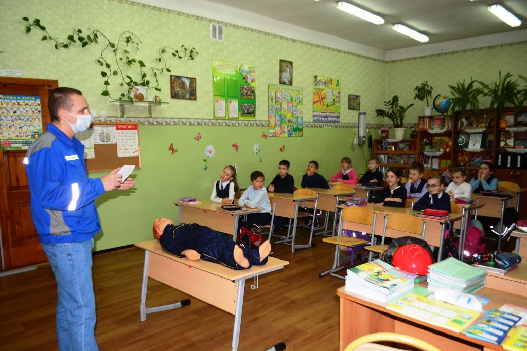 Специалисты Тверьэнерго формируют у школьников культуру безопасного обращения с электричеством